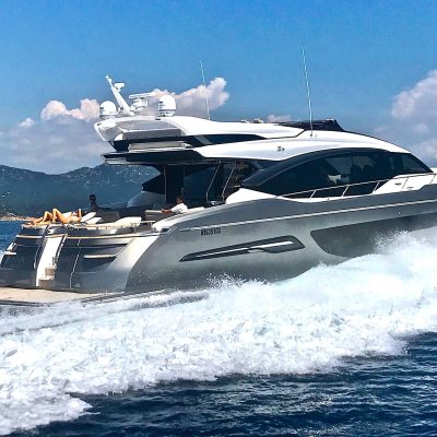 Yacht Per Escursioni